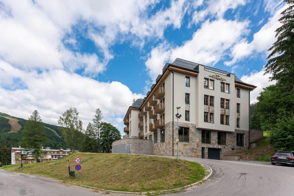 Residence Koubek - Utulny Apartman S Vyhledem A Parkovanim Špindlerŭv Mlýn Εξωτερικό φωτογραφία